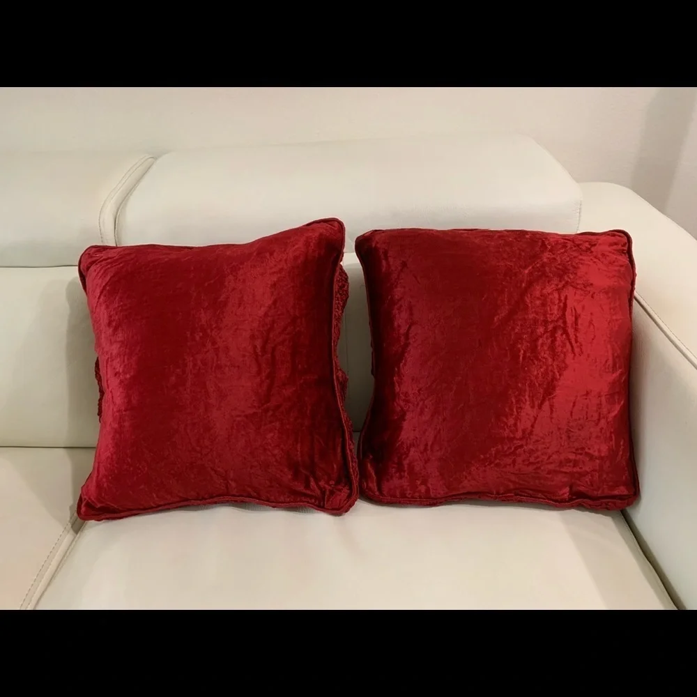 Red Throw Pillows
